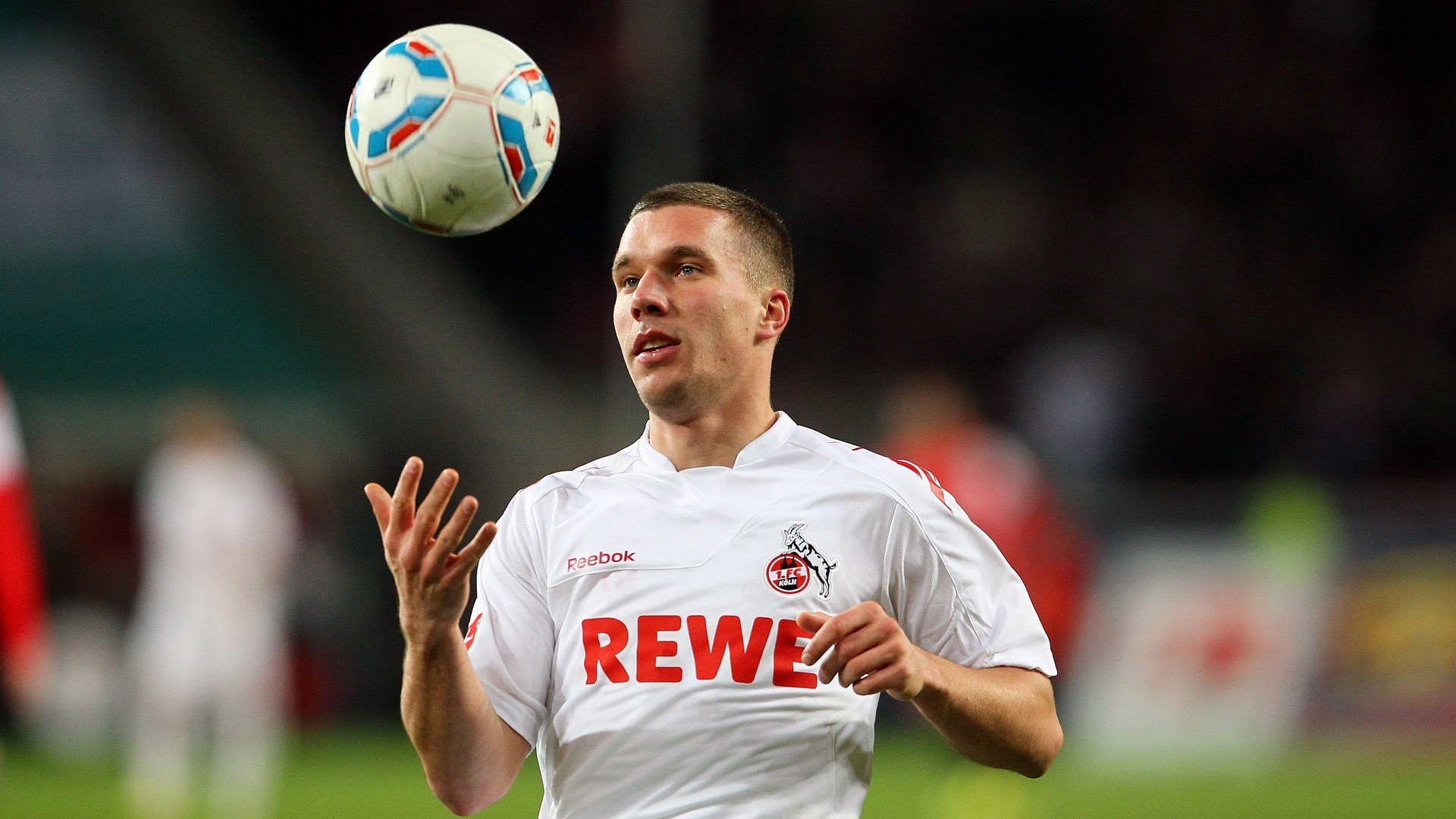 波尔多客场憾负昂热，赛季表现蒙阴影，波尔多人